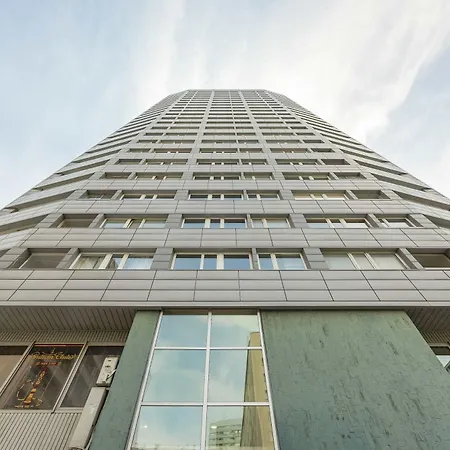 Air Conditioned In Strict Center With Balcony By Renters